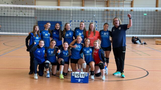 Damen 2 erstes Spiel